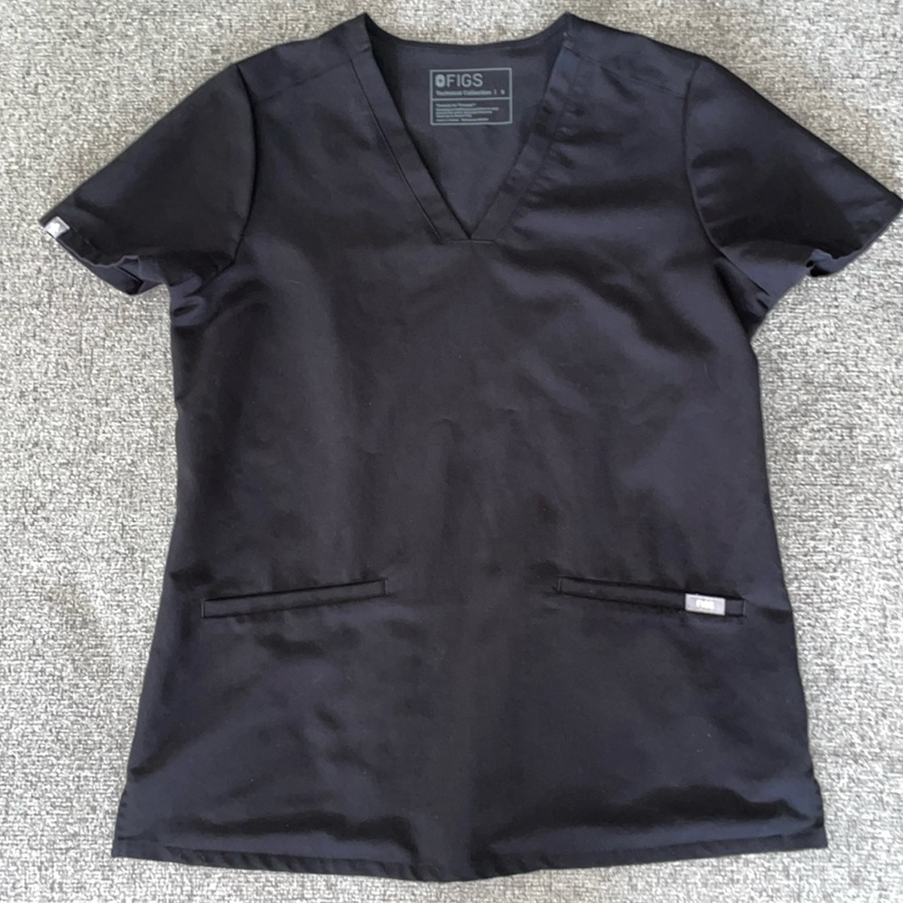 Women’s scrub top